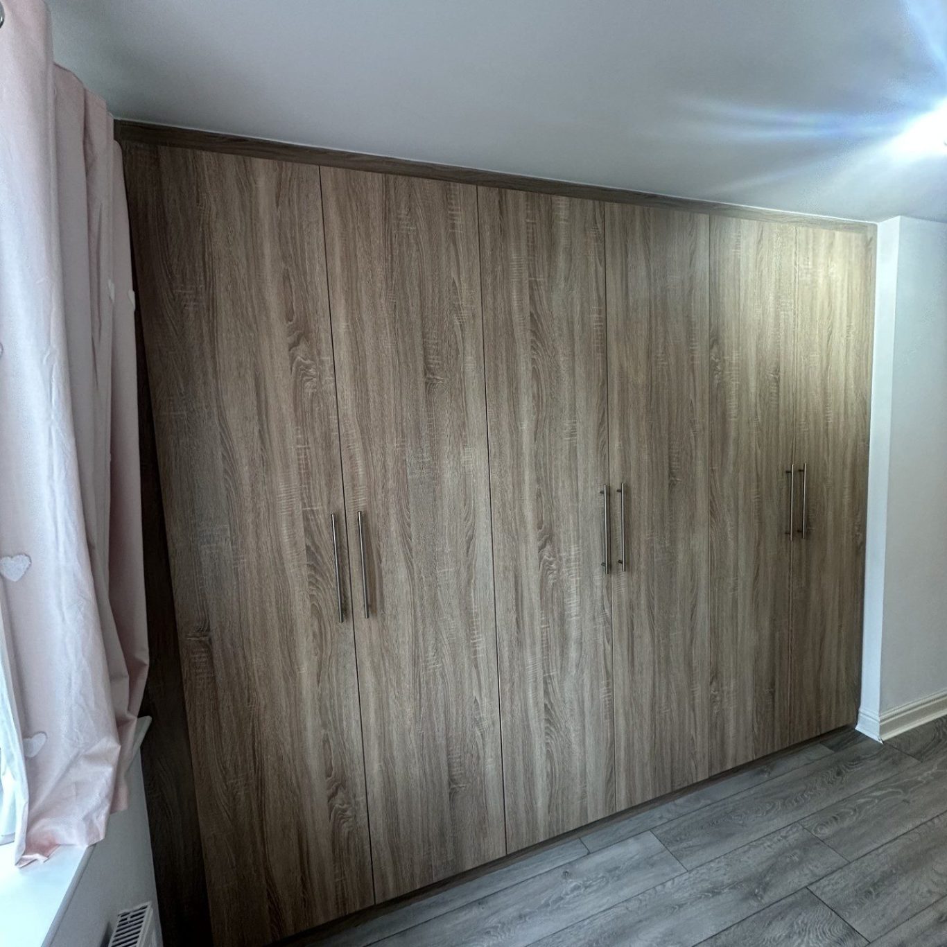 6 door made to measure, bespoke fitted hinged wardrobe in Kent and Maidstone.