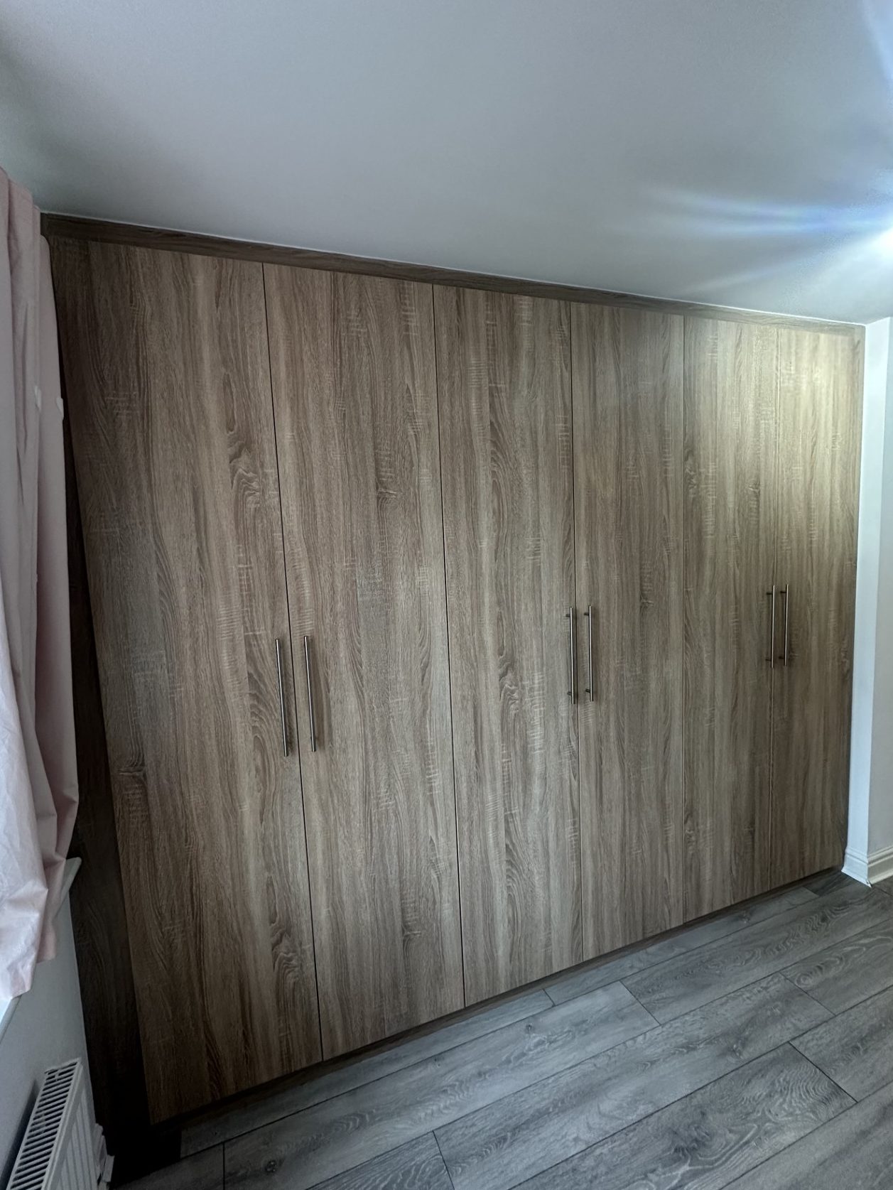 6 door made to measure, bespoke fitted hinged wardrobe in Kent and Maidstone.