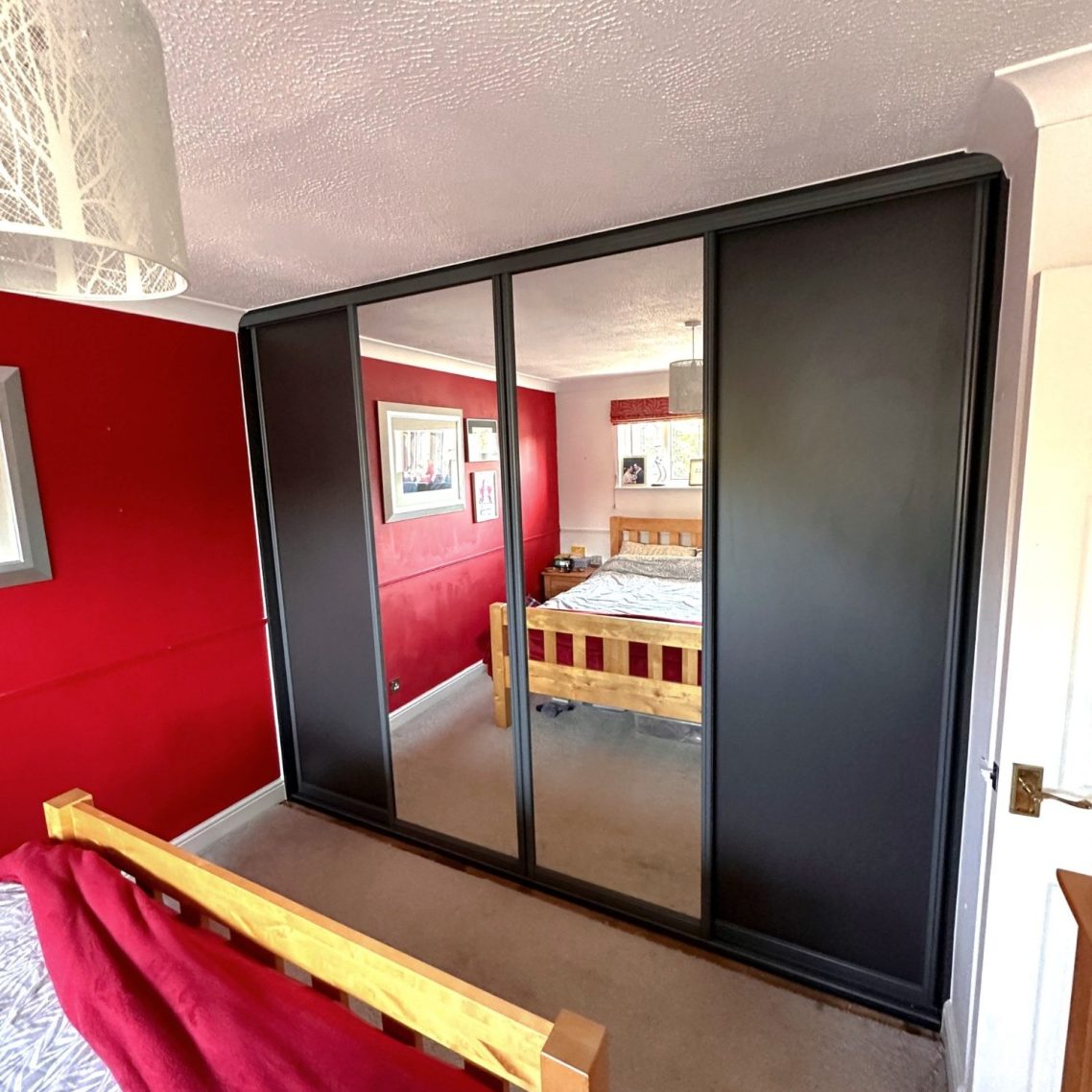 Bespoke fitted sliding wardrobe in Kent and Tonbridge.